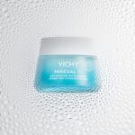 VICHY Mineral 89 Matte krema za hidraciju tijekom 48 sati za mješovitu do masnu kožu 50 ml