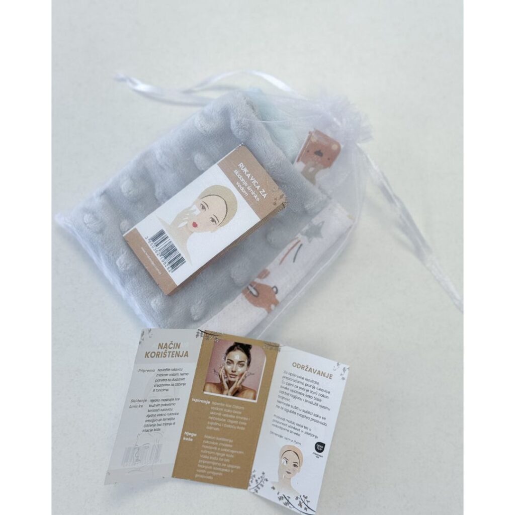 Rukavica za skidanje šminke vodom (3)