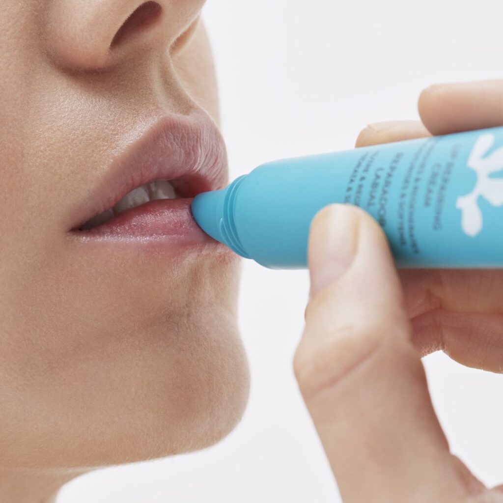 BABE Esentials Lip Repairing Cream 15ml (3)