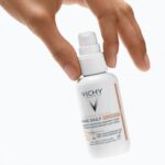 VICHY Capital Soleil UV age Daily Tonirani vodeni fluid protiv znakova fotostarenja SPF50+ 40 ml (2)