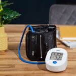BRAUN ExactFit 1E tlakomjer za nadlakticu (BUA4000EU) (1)
